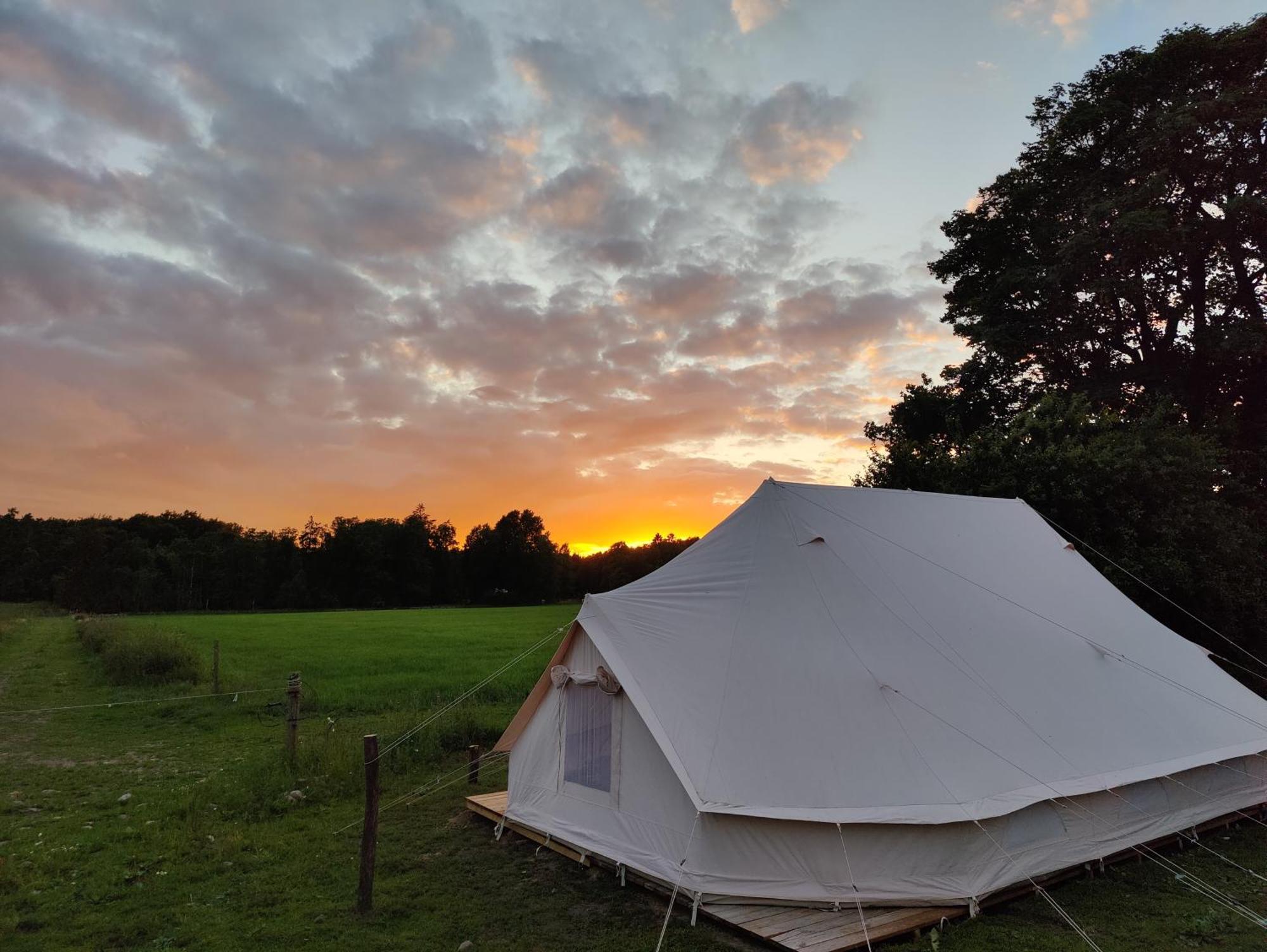 Under Canvas Bornholm Ostermarie Екстер'єр фото